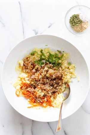 Potato Cauliflower Patties Vegan Recipe. Easy Cauliflower croquettes, pan fried or baked. #Vegan #Soyfree #Nutfree #VeganRicha #Recipe . Can be glutenfree | VeganRicha.com