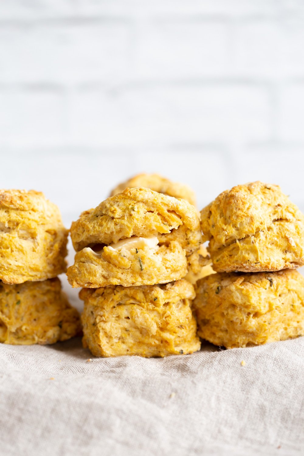 Oil-free Vegan Biscuits. 7 Ingredients, 1 Bowl, 30 Minute. These flaky savory herbed biscuits dont use any oil or butter! Soft inside and an amazing crumb. #VeganRicha #Vegan #Soyfree #Nutfree low fat #Biscuit #Recipe