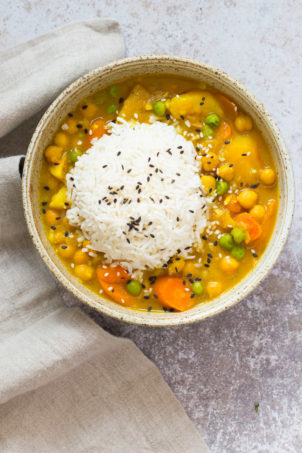Instant Pot Japanese Curry in a speckled bowl