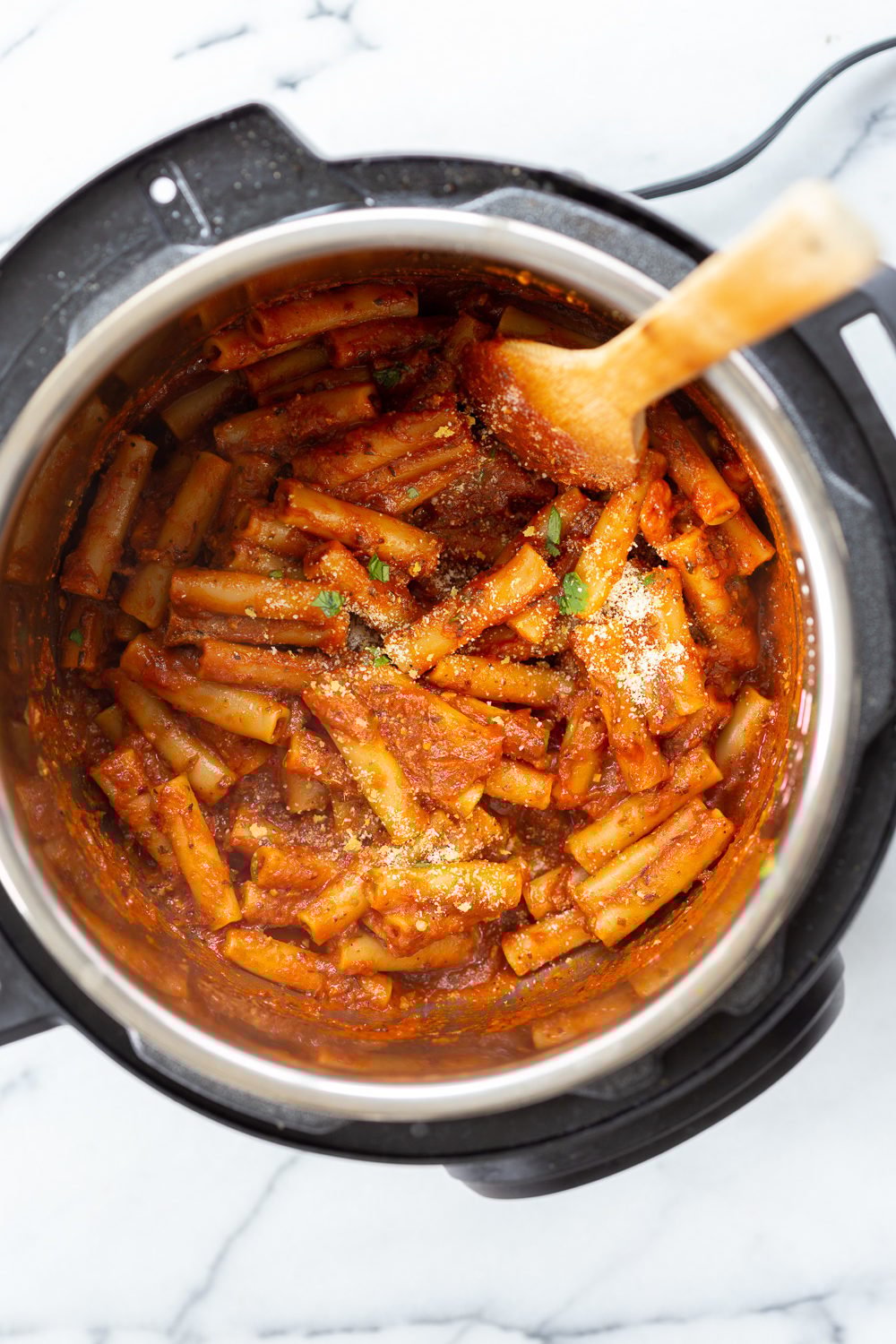 Instant Pot Ziti with Tomato Sauce. Date Night Quick Pasta with Ziti, sprinkled with vegan parm and fresh herbs. #Vegan #Soyfree #Recipe #VeganRicha #instantPot #pasta . Easily #Glutenfree, #Nutfree