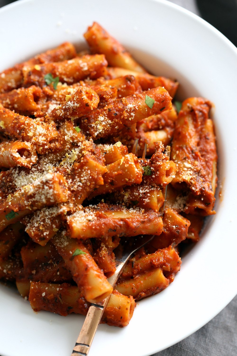 Instant Pot Ziti with Tomato Sauce. Date Night Quick Pasta with Ziti, sprinkled with vegan parm and fresh herbs. #Vegan #Soyfree #Recipe #VeganRicha #instantPot #pasta . Easily #Glutenfree, #Nutfree