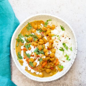 Chickpea Coconut Curry - Instant Pot or Saucepan. This 1 Pot Coconut Chickpea Curry is flavorful and Easy. Add other veggies like sweet potato, squash. #Vegan #Glutenfree #Nutfree #Soyfree #Recipe #Chickpeacoconutcurry #veganricha.