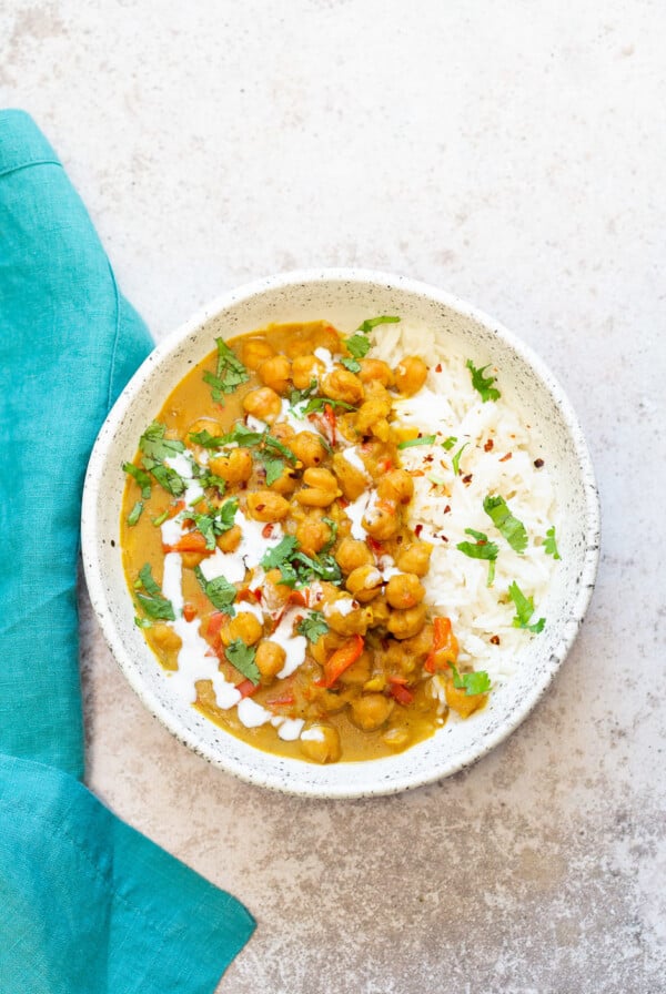 Chickpea Coconut Curry - Instant Pot or Saucepan. This 1 Pot Coconut Chickpea Curry is flavorful and Easy. Add other veggies like sweet potato, squash. #Vegan #Glutenfree #Nutfree #Soyfree #Recipe #Chickpeacoconutcurry #veganricha.