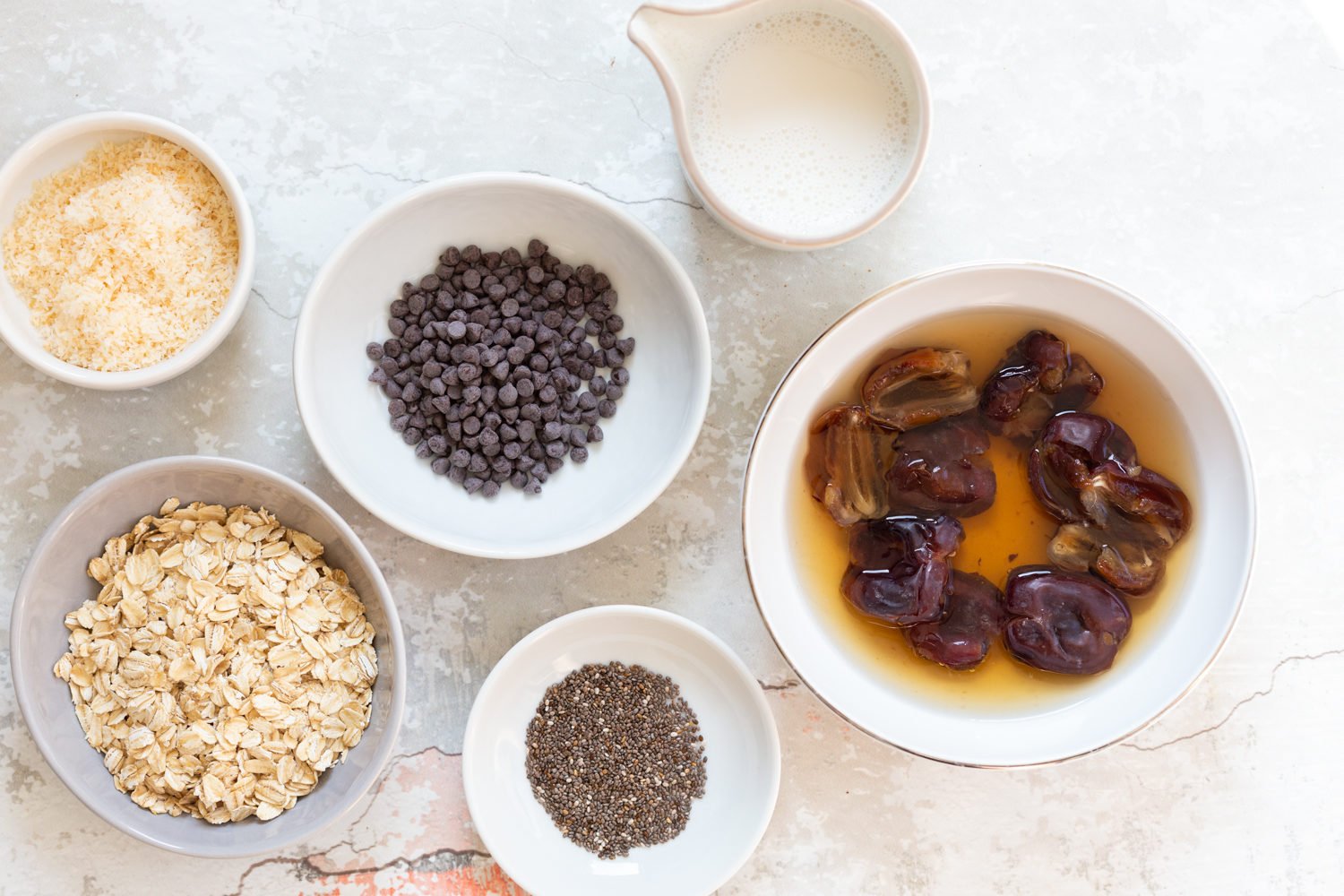Ingredients for our Samoa Cookie Overnight Oats in Bowls