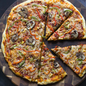 overhead shot of vegan pizza made with no yeast pizza dough