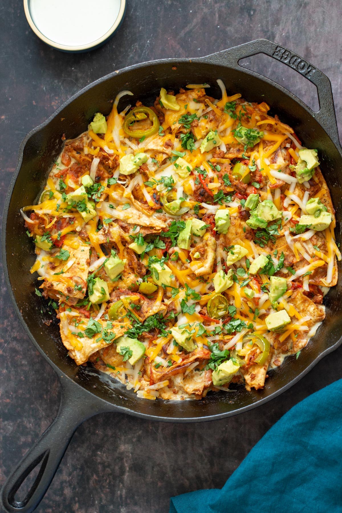 overhead shot of vegan jalapeno popper skillet