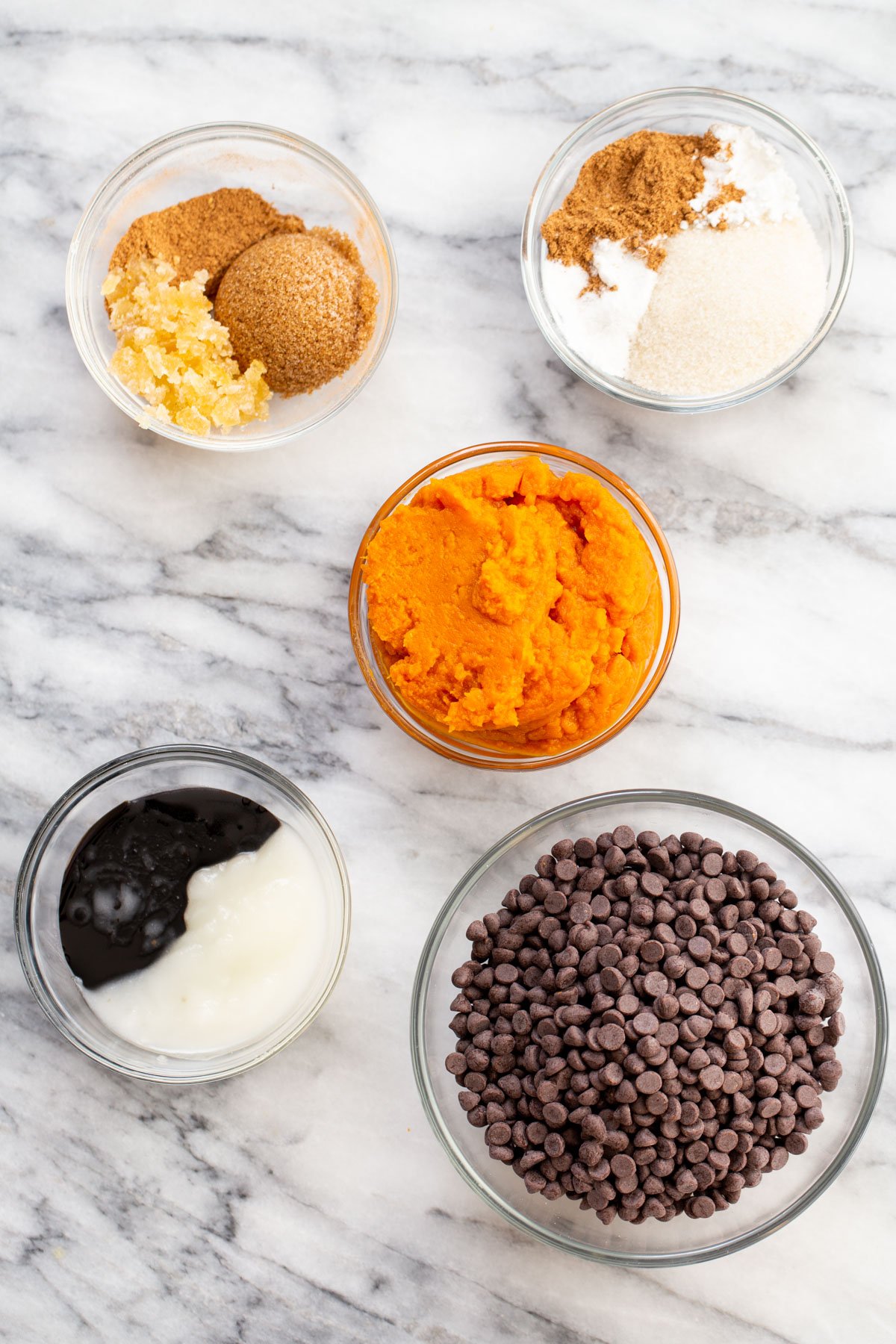 vegan gingerbread fudge ingredients for gingerbread chocolate fudge on a marble surface