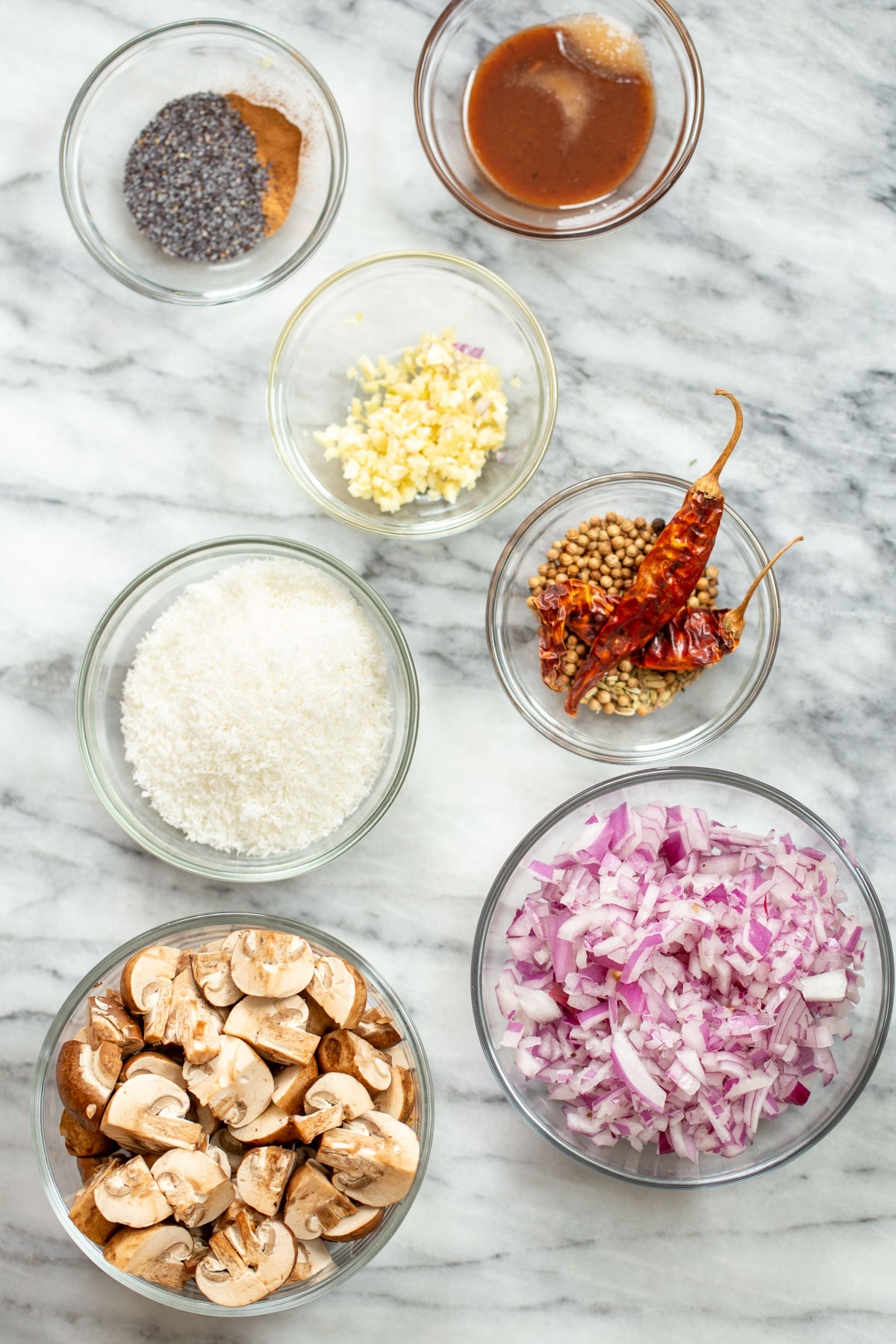 ingredients needed for making vegan mushroom xacuti