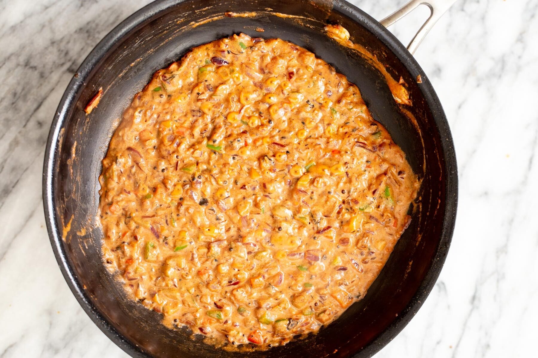 lentils in cream and tomato gravy