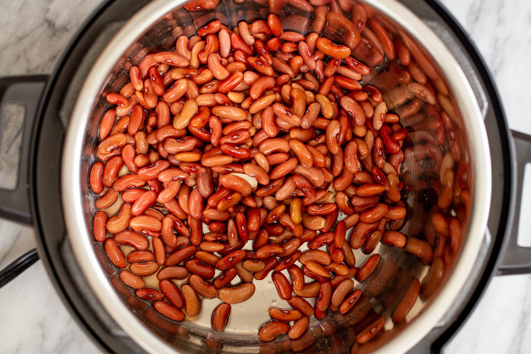 an Instant Pot with kidney beans