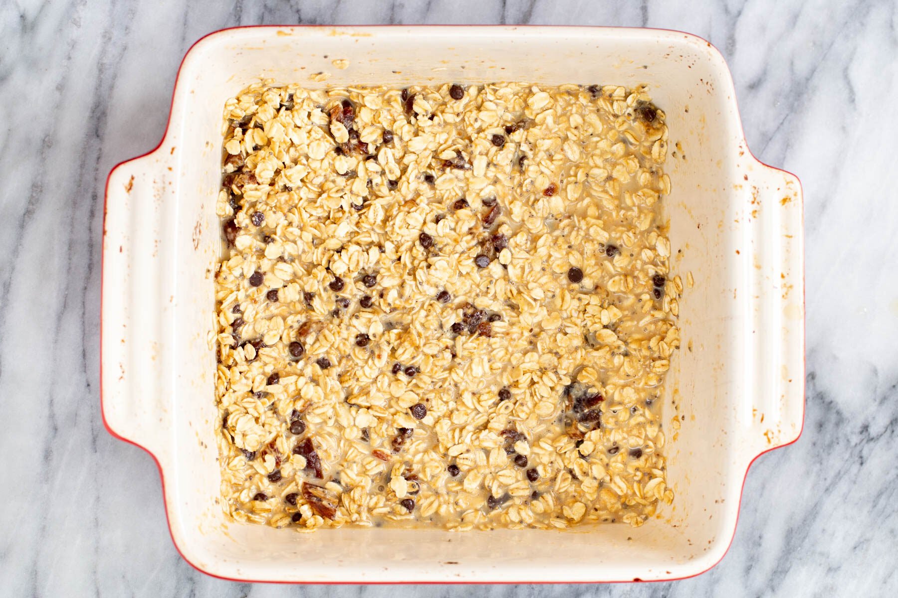 peanut butter baked oatmeal with chocolate chips and dates