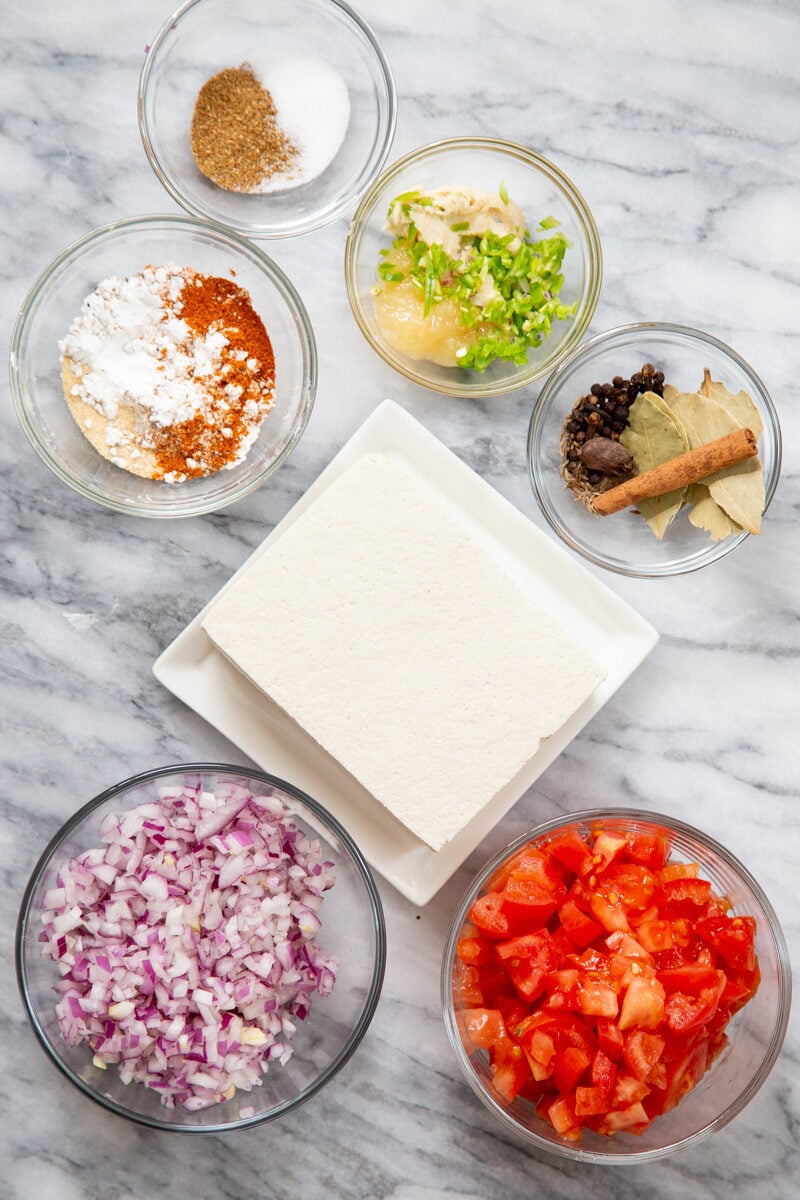 ingredients needed for making khada Masala Murg