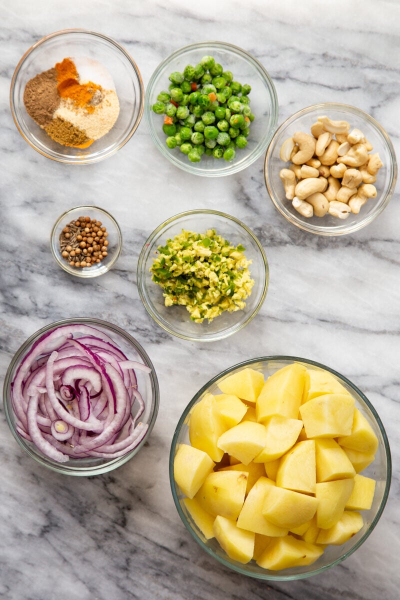 ingredients needed for making samosa pie filling