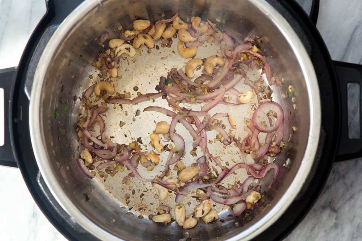 sauteed spice base for samosa filling in Instant pot