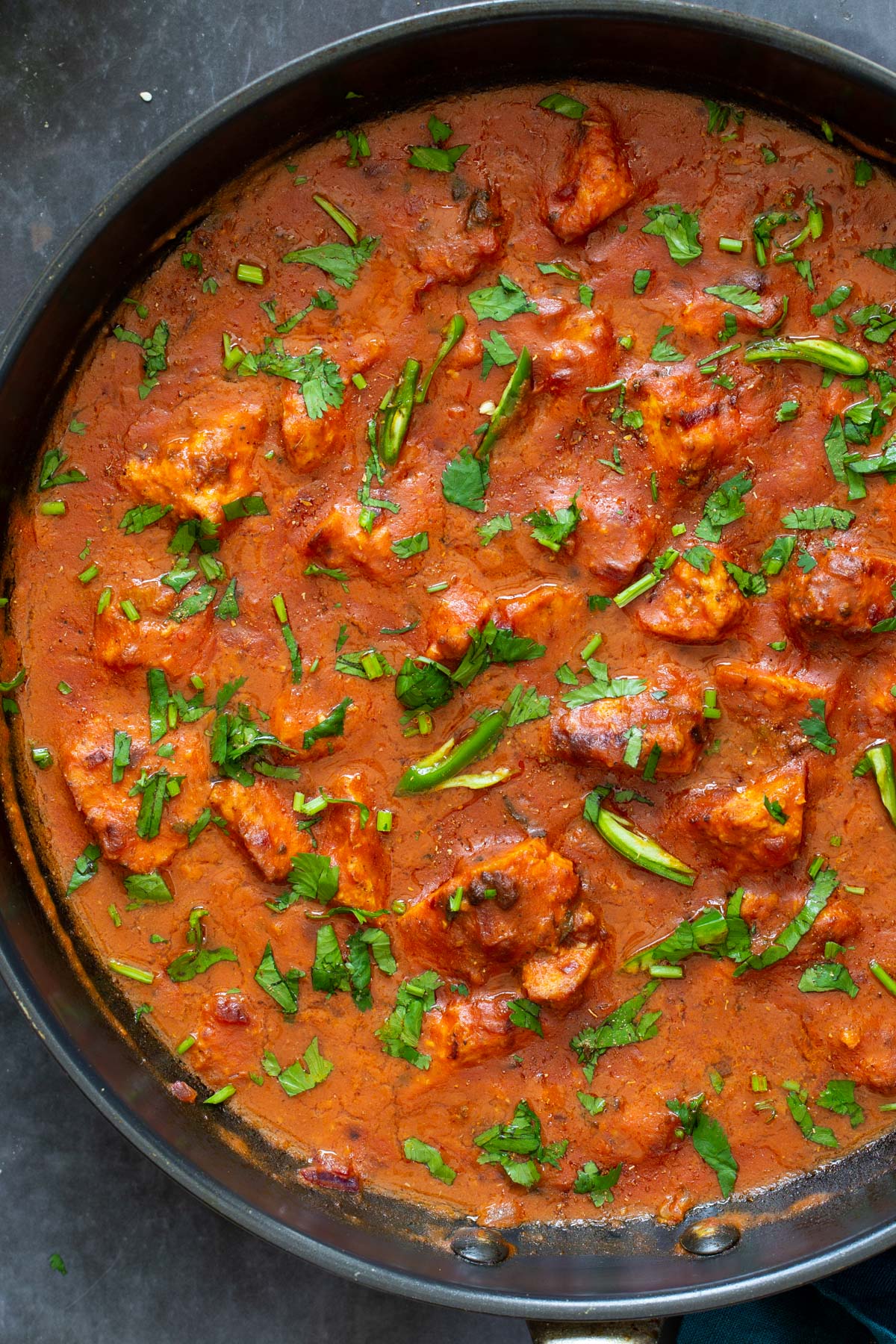 vegan chicken changezi in a black skillet