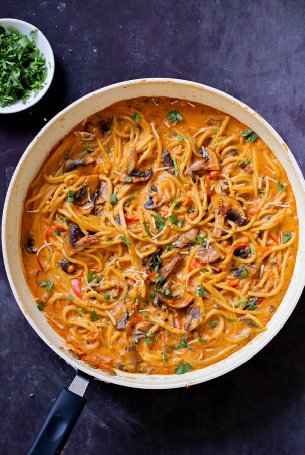 finished harissa pasta in the skillet