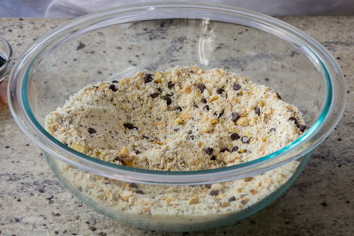 dry ingredients, all mixed together