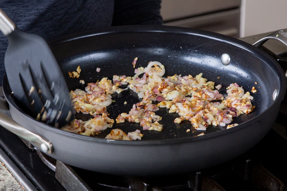 garlic and onions in the pan, after cooking
