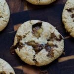 close-up of a tiramisu cookie on a wooden board