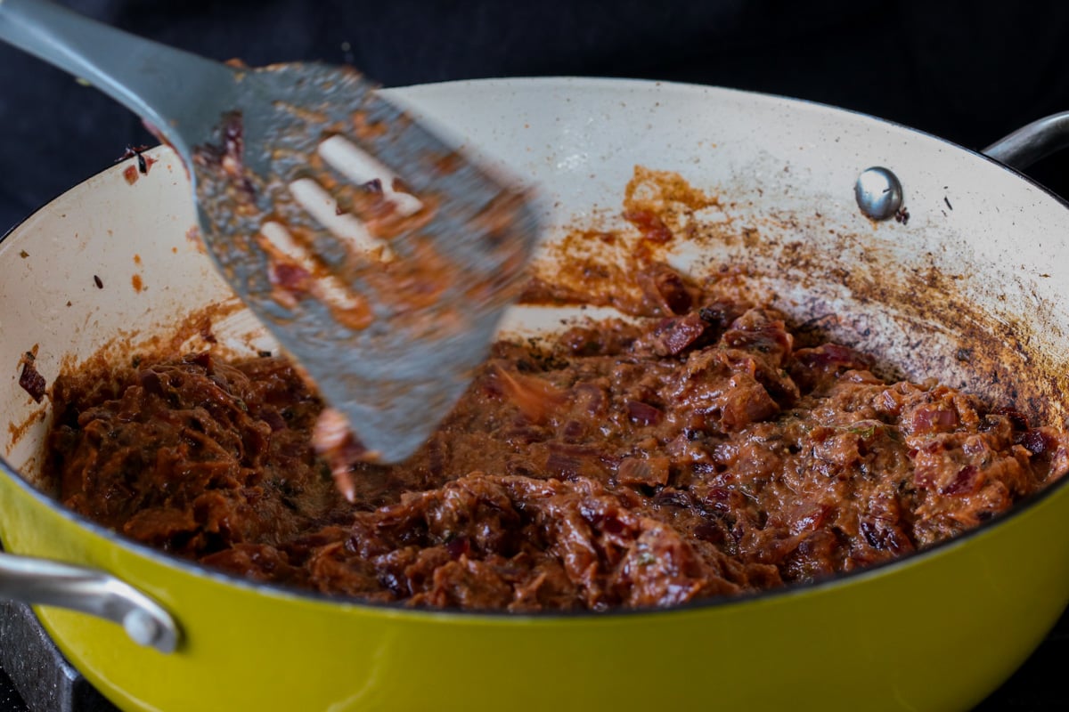 do pyaza sauce in the pan after cooking