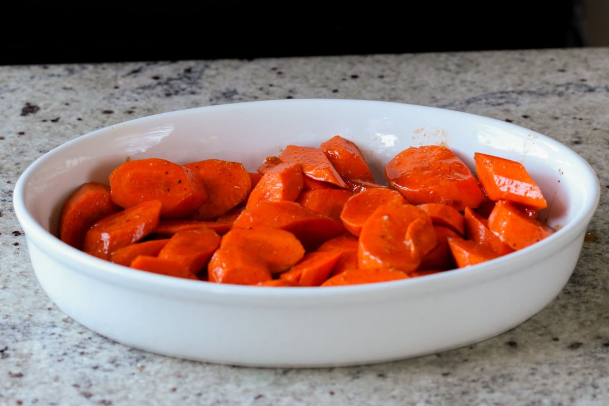 carrots in the pan before baking