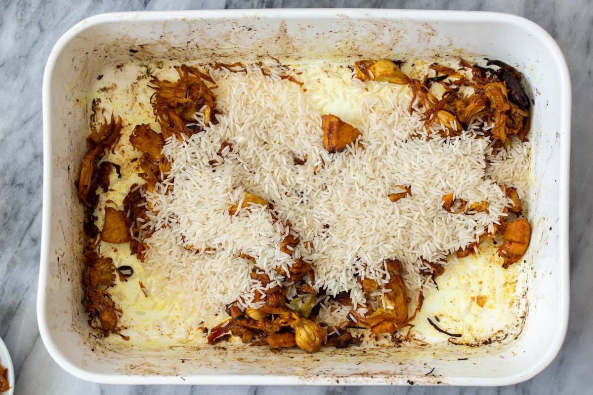 adding basmati rice to the baked jackfruit mixture