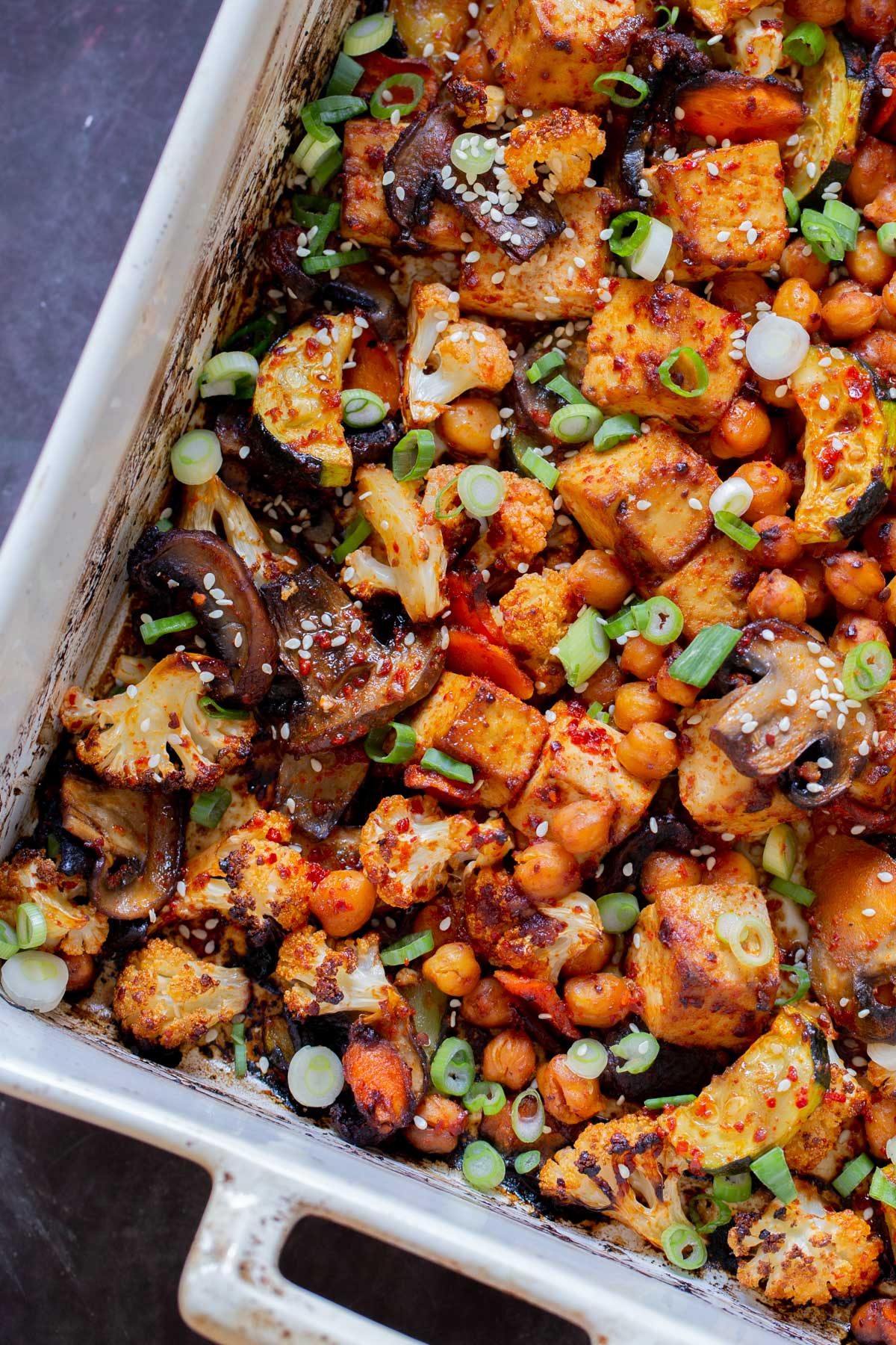 close-up of gochujang tofu and veggies in the pan after baking