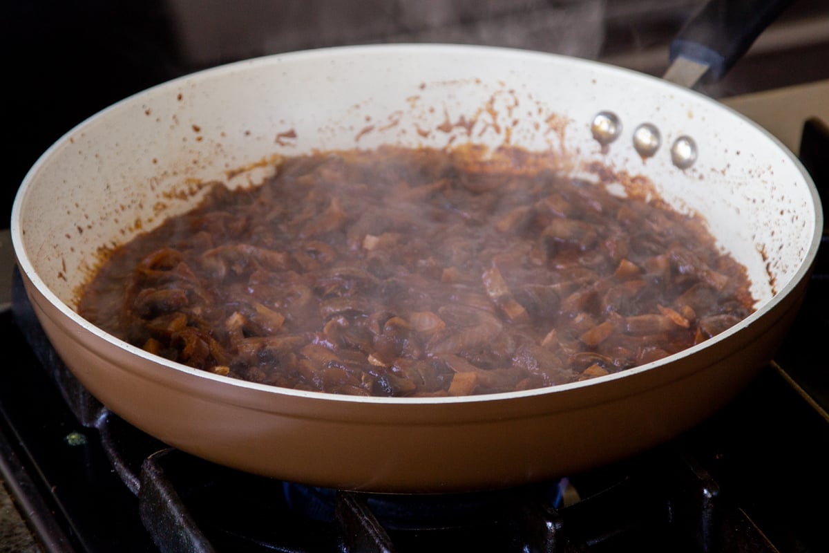 mushrooms and sauces in the pan after cooking