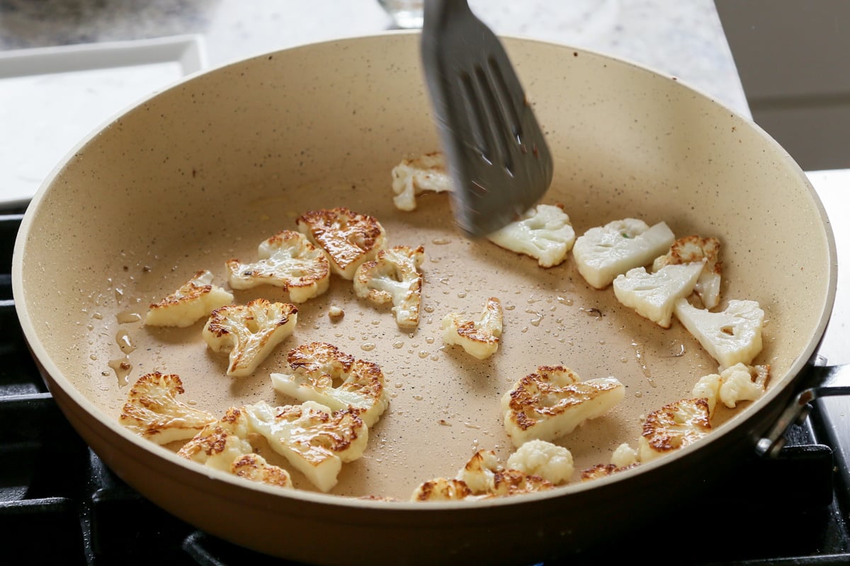 cauliflower after flipping, so you can see the browned sides