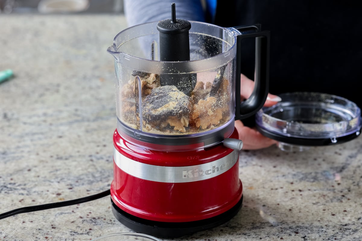 walnuts in the food processor