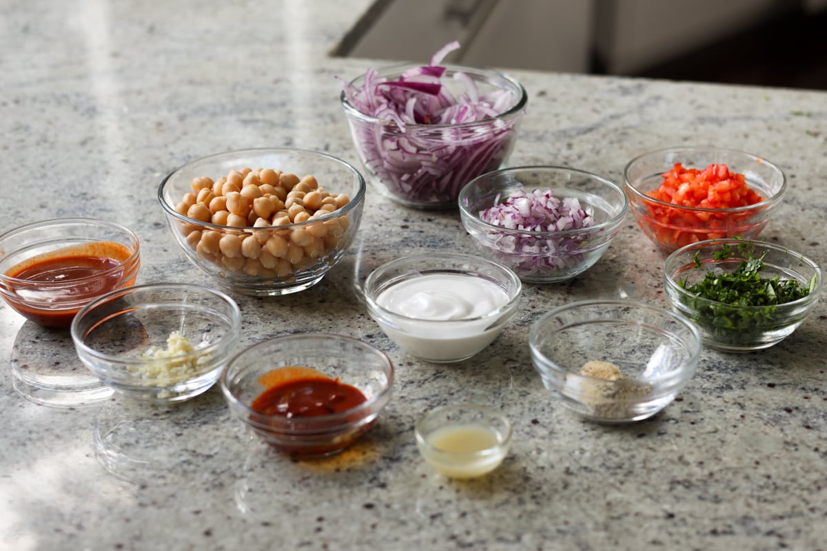 gochujang chickpea salad ingredients