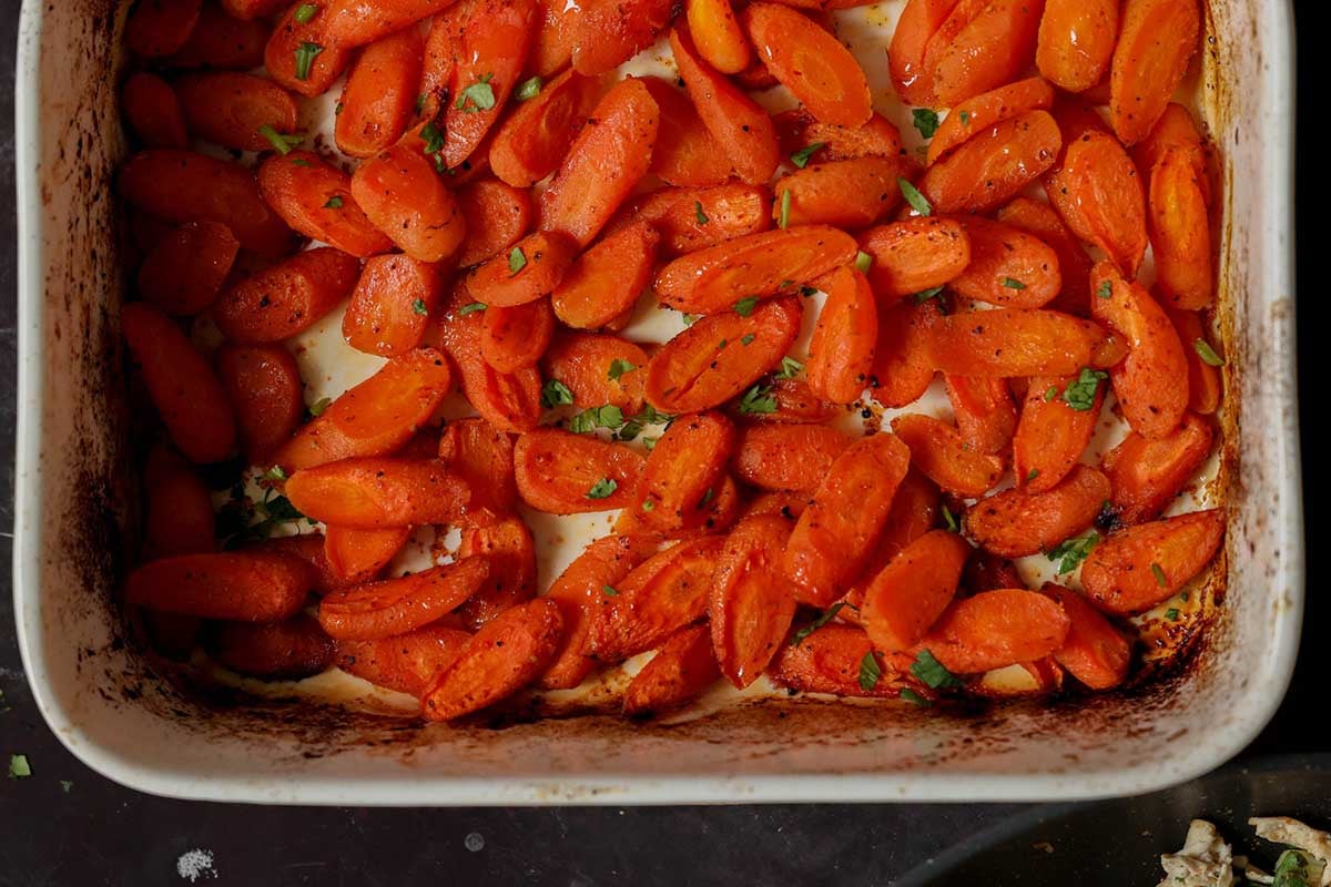 roasted carrots in the pan