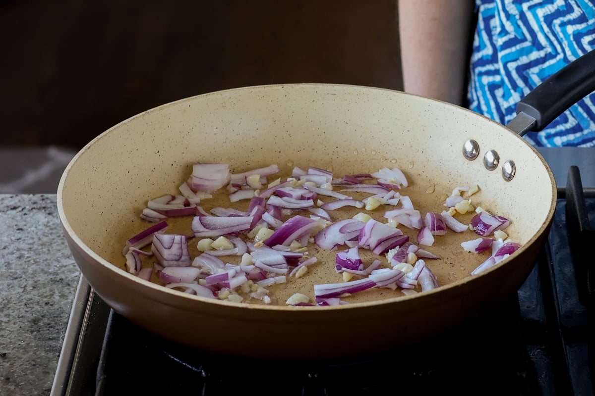 aromatics in the pan