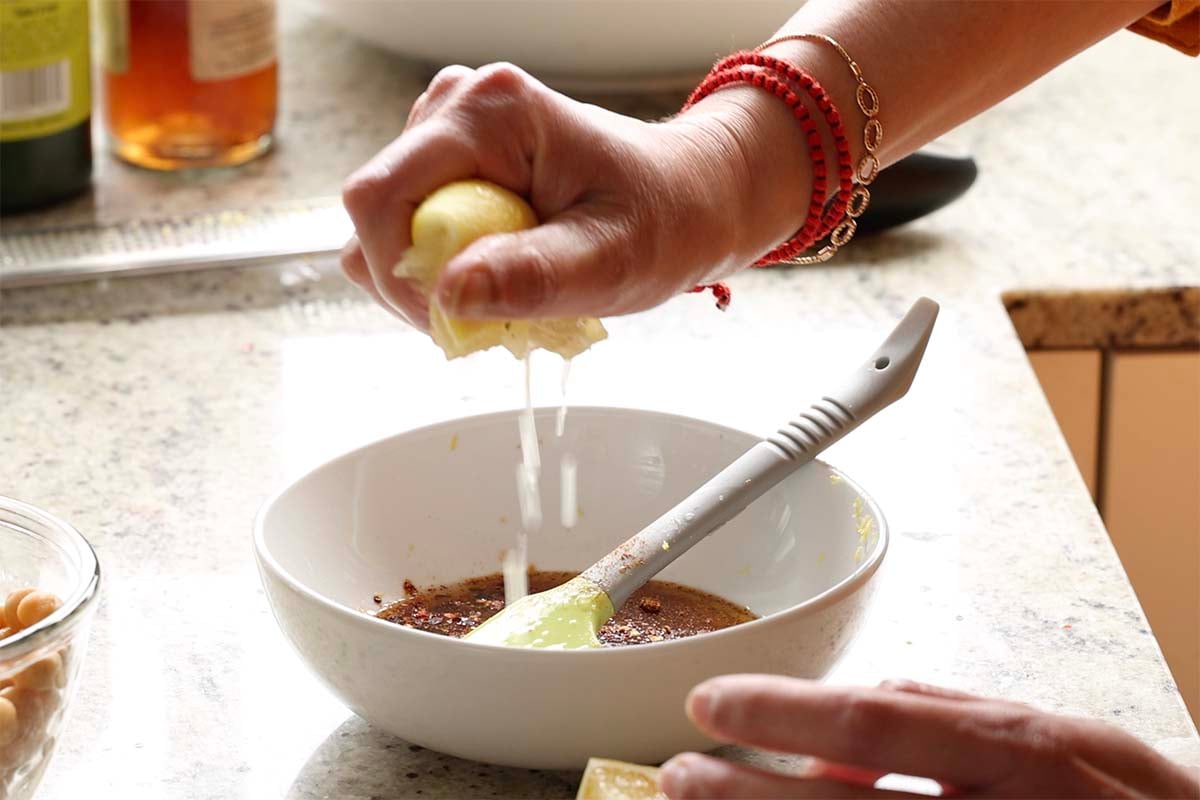 making the balela salad dressing