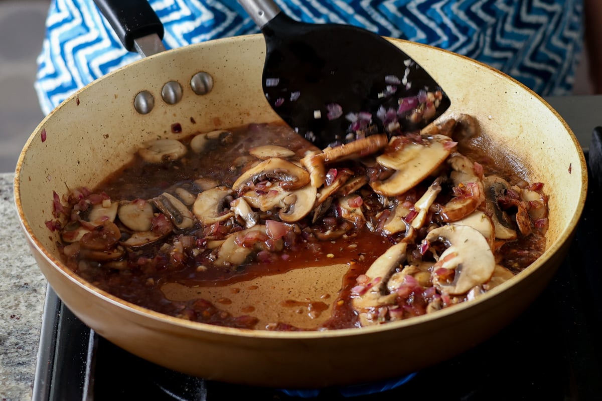 cooked mushrooms in the pan