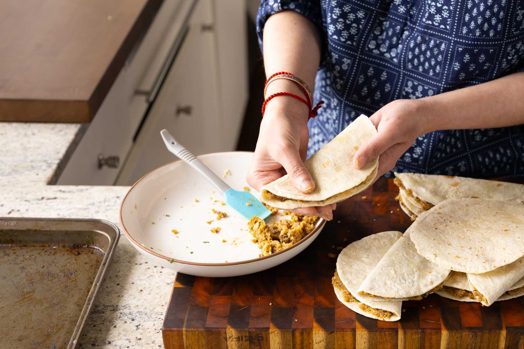 closing the tortilla